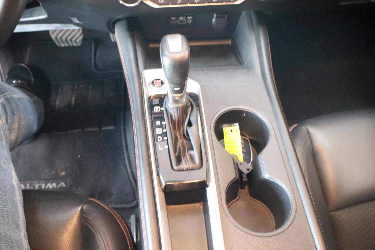 Nissan Altima 2.5 SR Sedan 2022