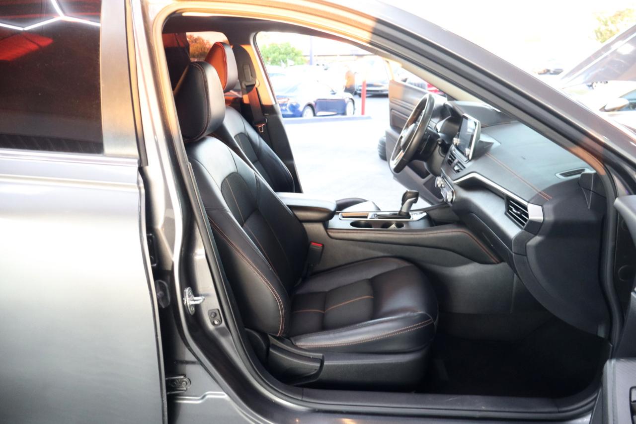 Nissan Altima 2.5 SR Sedan 2022