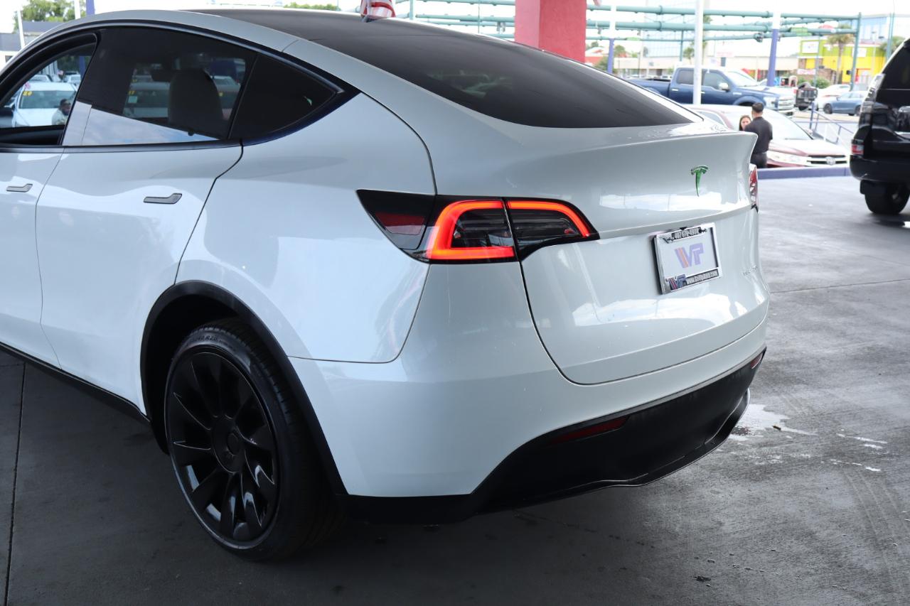 Tesla Model Y Long Range AWD 2023
