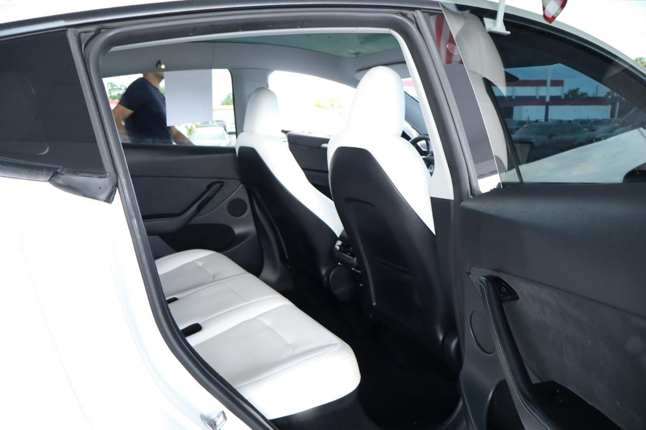 Tesla Model Y Long Range AWD 2023
