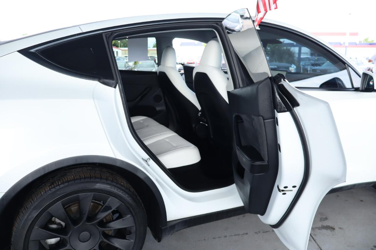 Tesla Model Y Long Range AWD 2023