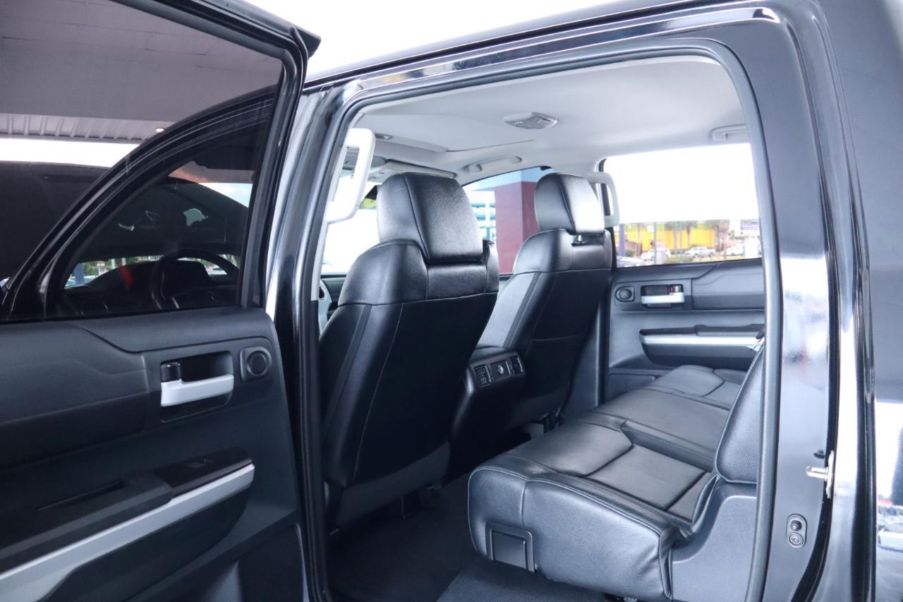 Toyota Tundra 2WD Truck CrewMax 5.7L FFV V8 6-Spd AT LTD (Natl) 2016