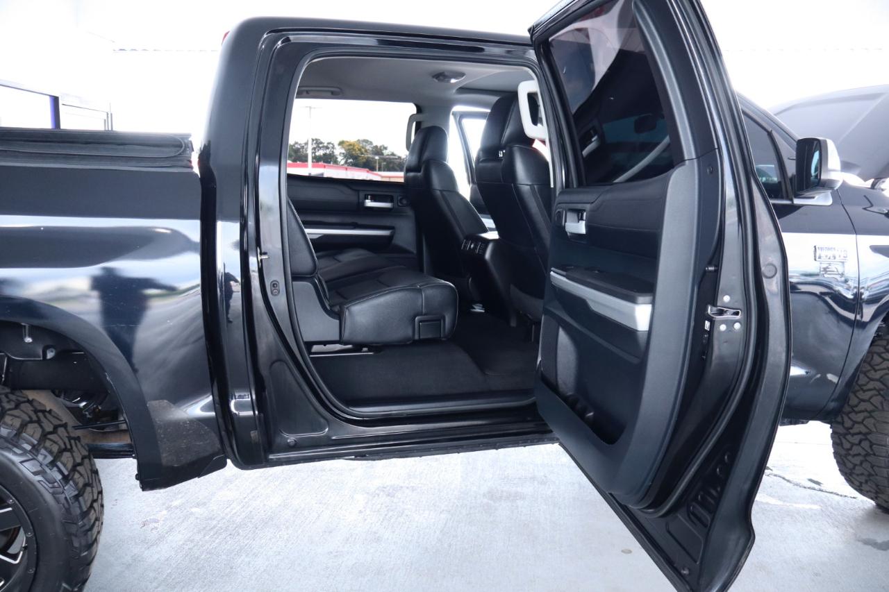 Toyota Tundra 2WD Truck CrewMax 5.7L FFV V8 6-Spd AT LTD (Natl) 2016