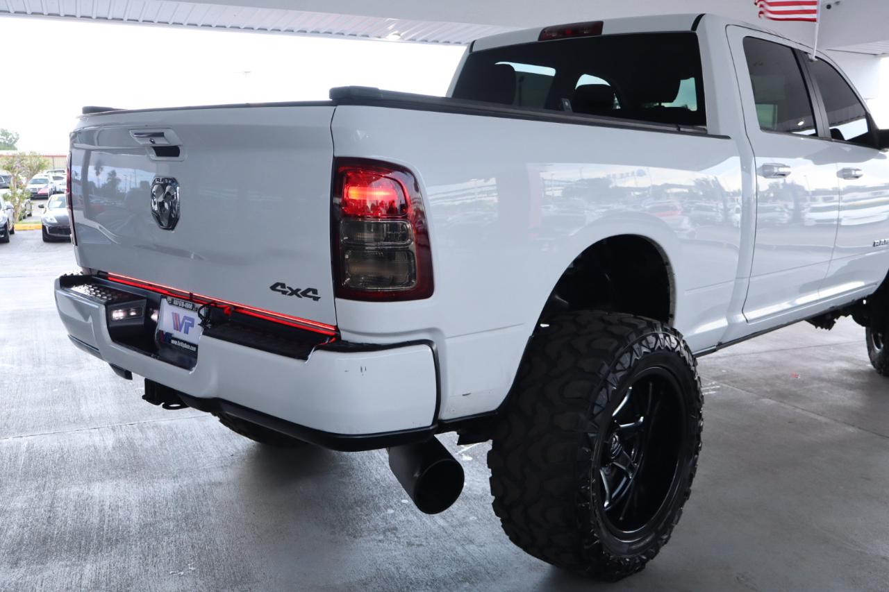 RAM 2500 Big Horn 4x4 Crew Cab 6'4" Box 2019