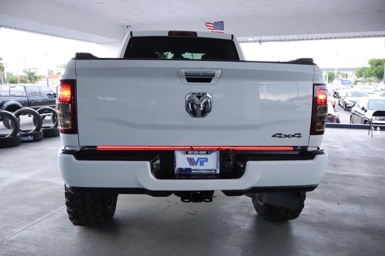 RAM 2500 Big Horn 4x4 Crew Cab 6'4" Box 2019