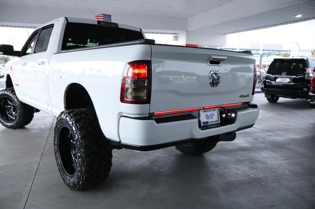 RAM 2500 Big Horn 4x4 Crew Cab 6'4" Box 2019