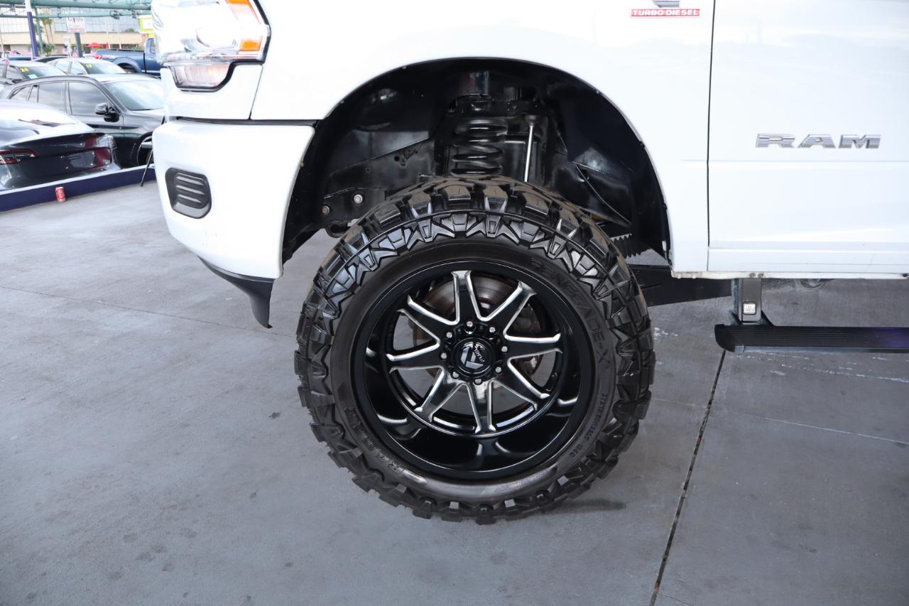 RAM 2500 Big Horn 4x4 Crew Cab 6'4" Box 2019