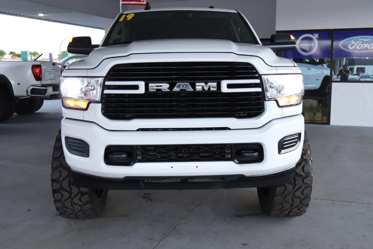 RAM 2500 Big Horn 4x4 Crew Cab 6'4" Box 2019