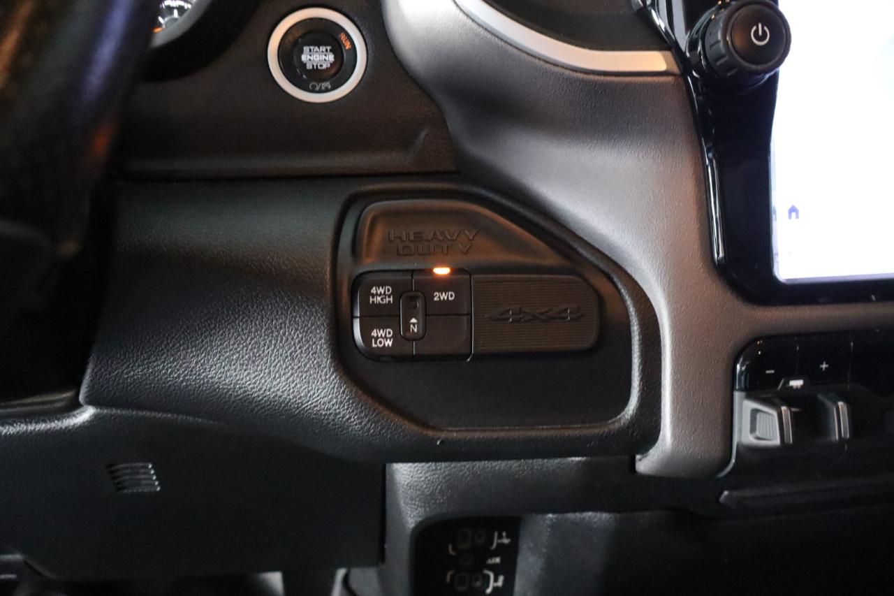 RAM 2500 Big Horn 4x4 Crew Cab 6'4" Box 2019