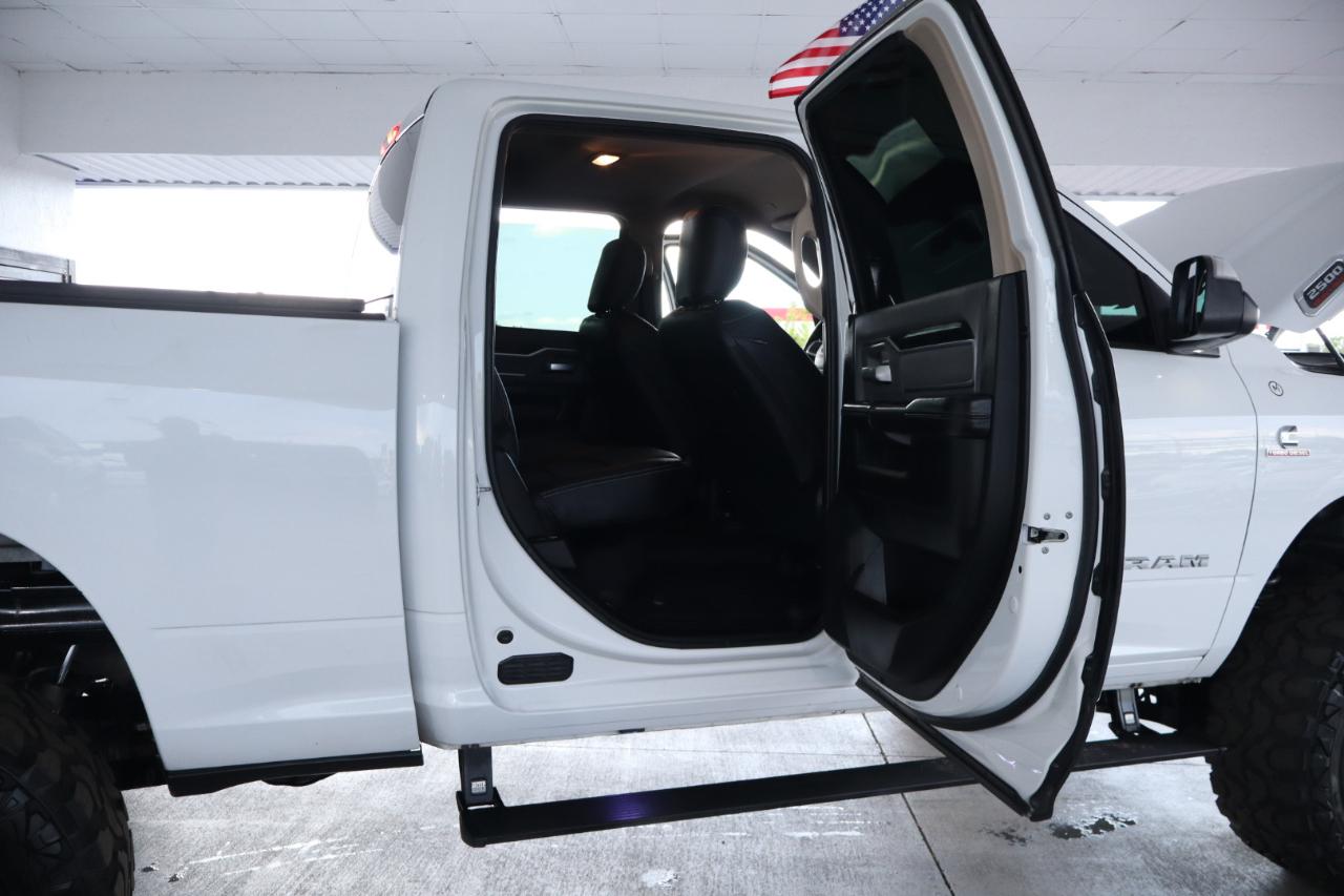 RAM 2500 Big Horn 4x4 Crew Cab 6'4" Box 2019