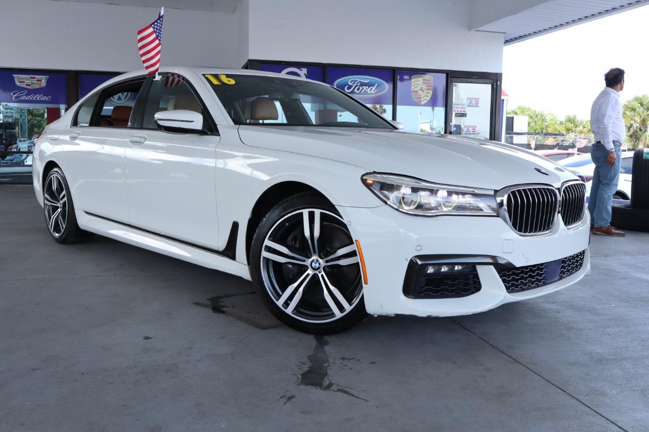 BMW 7 Series 4dr Sdn 750i RWD 2016