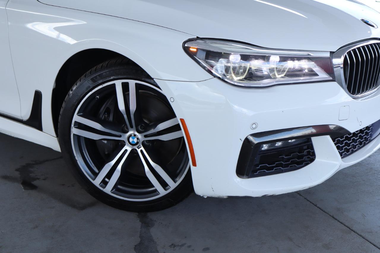BMW 7 Series 4dr Sdn 750i RWD 2016