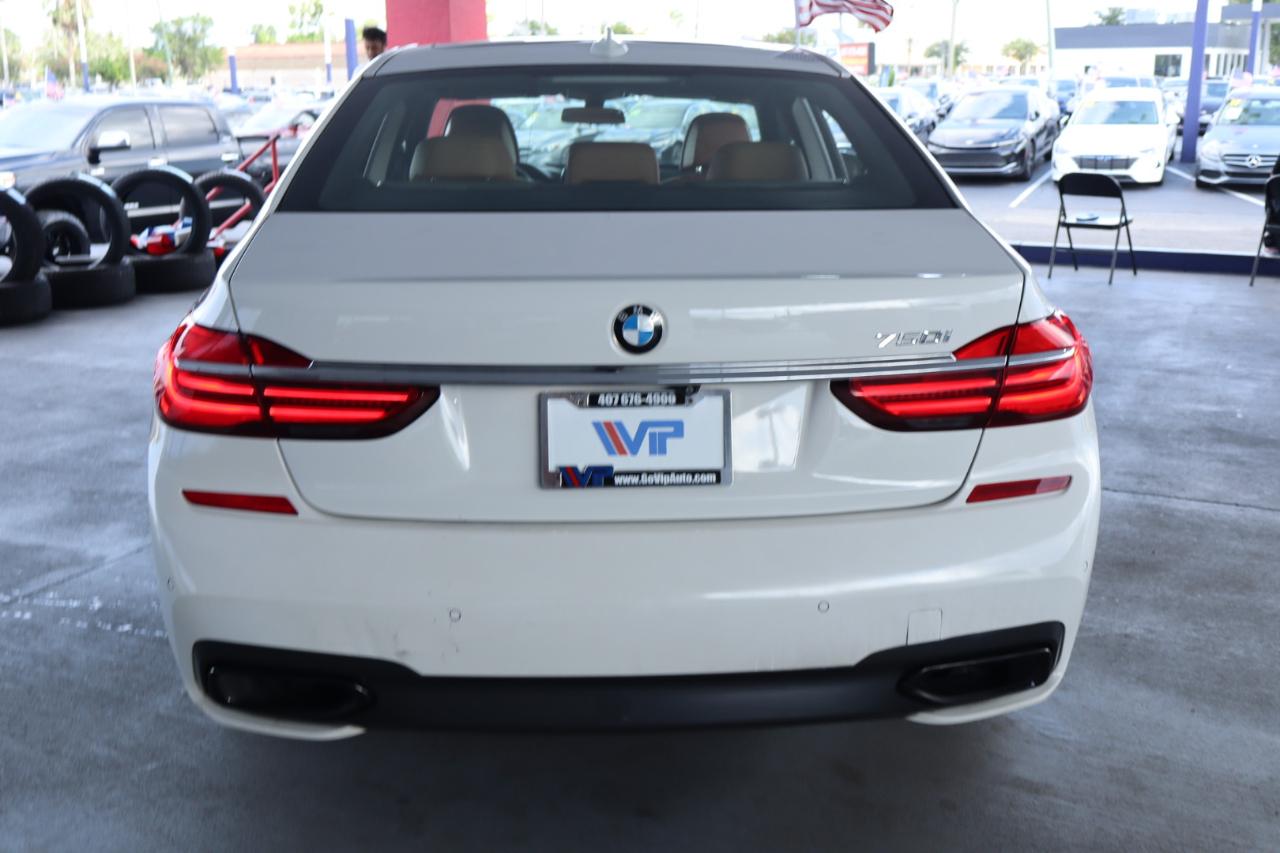 BMW 7 Series 4dr Sdn 750i RWD 2016