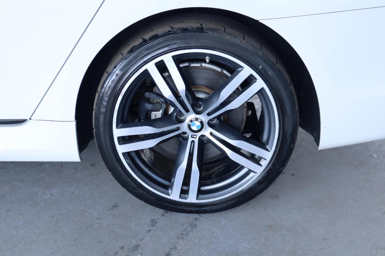 BMW 7 Series 4dr Sdn 750i RWD 2016