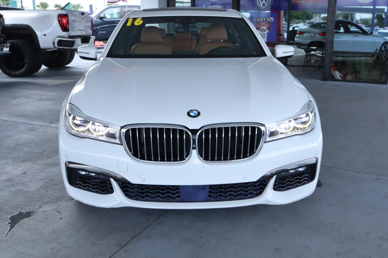 BMW 7 Series 4dr Sdn 750i RWD 2016