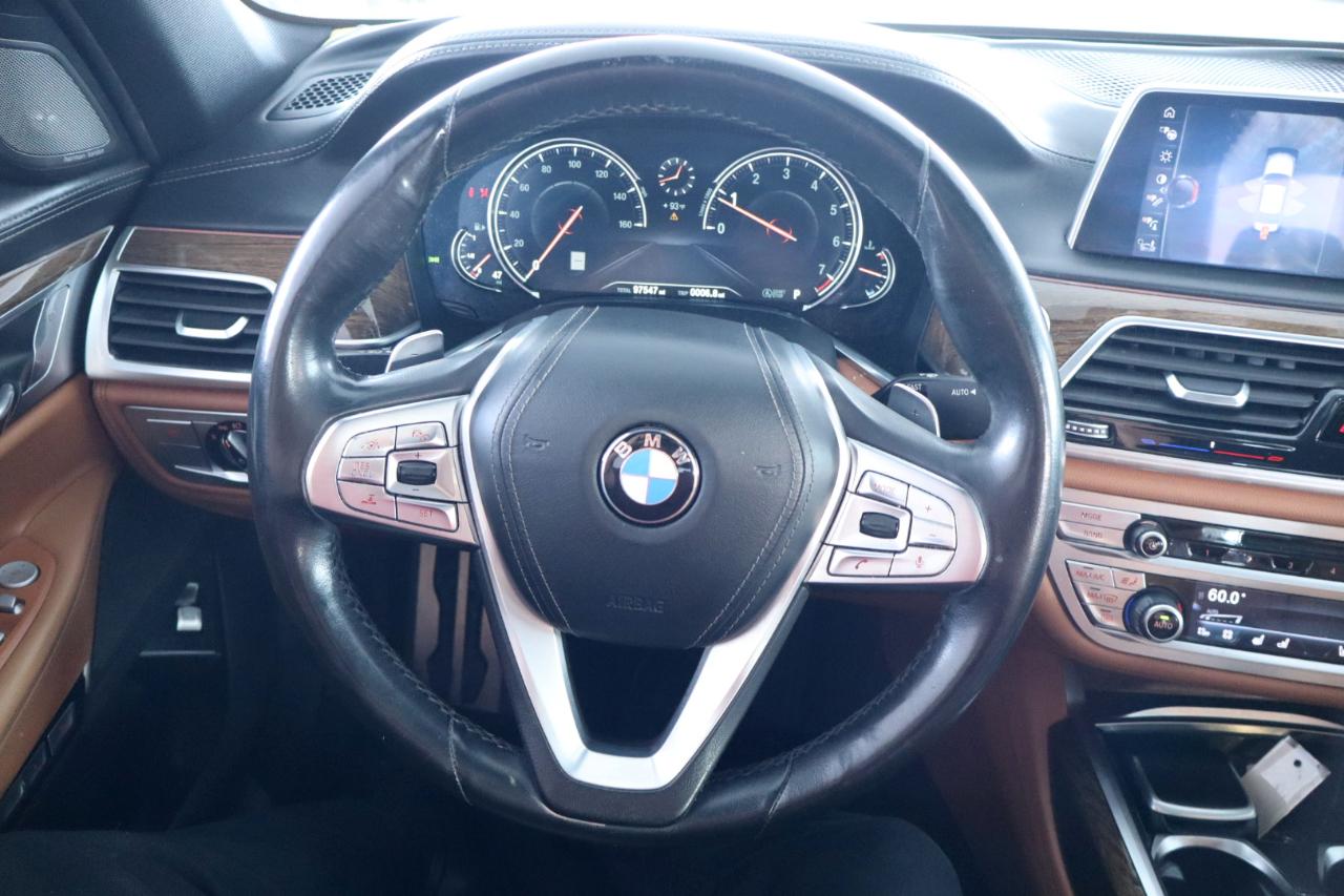 BMW 7 Series 4dr Sdn 750i RWD 2016
