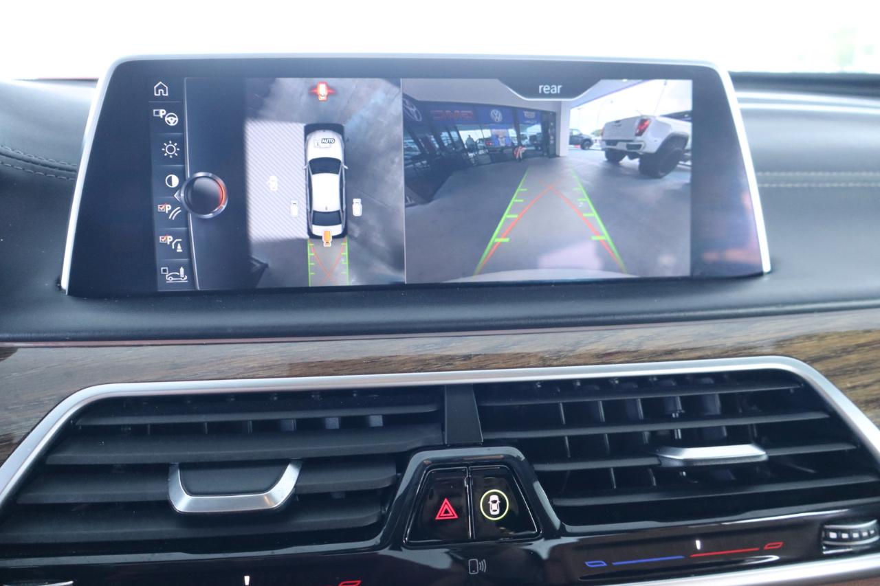 BMW 7 Series 4dr Sdn 750i RWD 2016