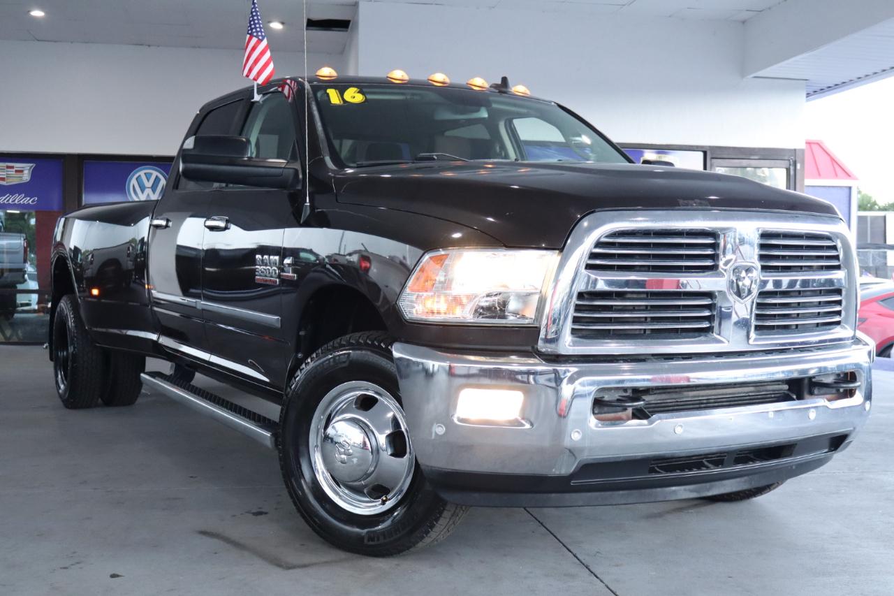 RAM 3500 2WD Crew Cab 149" SLT 2016