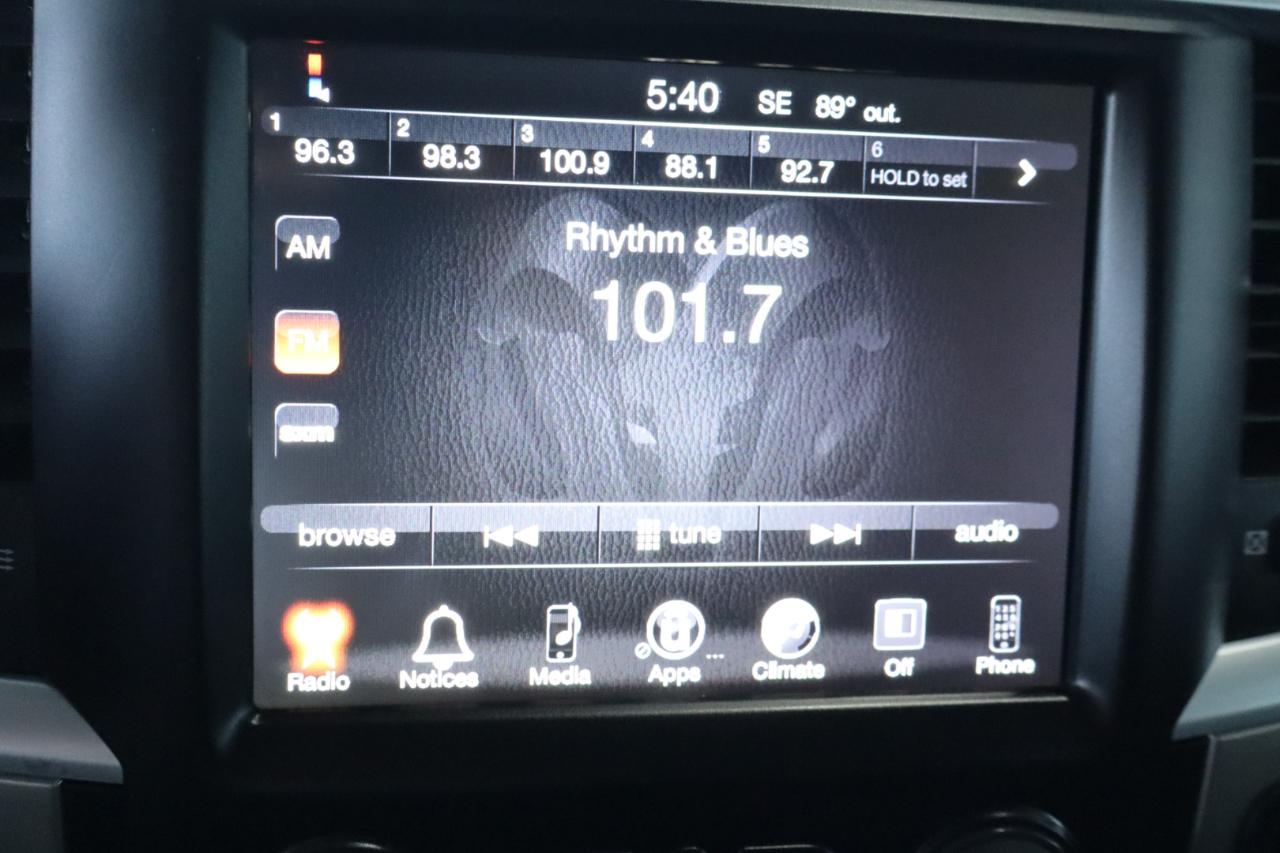 RAM 3500 2WD Crew Cab 149" SLT 2016