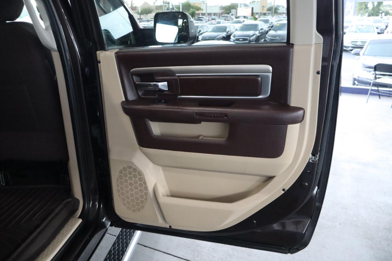 RAM 3500 2WD Crew Cab 149" SLT 2016