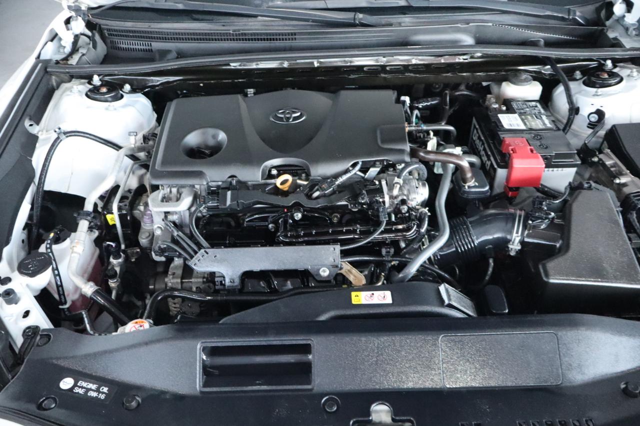 Toyota Camry SE Auto (Natl) 2022
