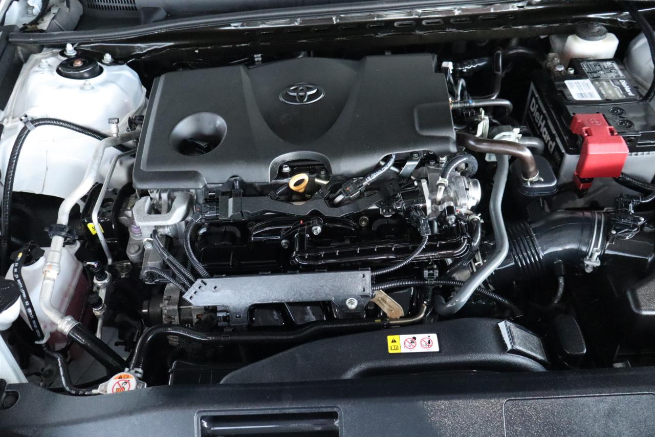 Toyota Camry SE Auto (Natl) 2022