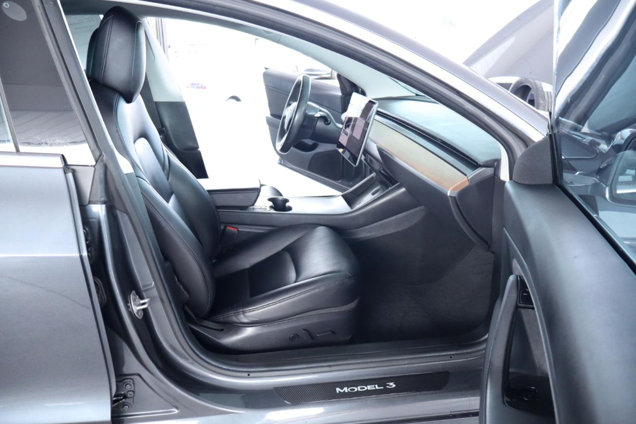 Tesla Model 3 Mid Range Battery RWD 2018
