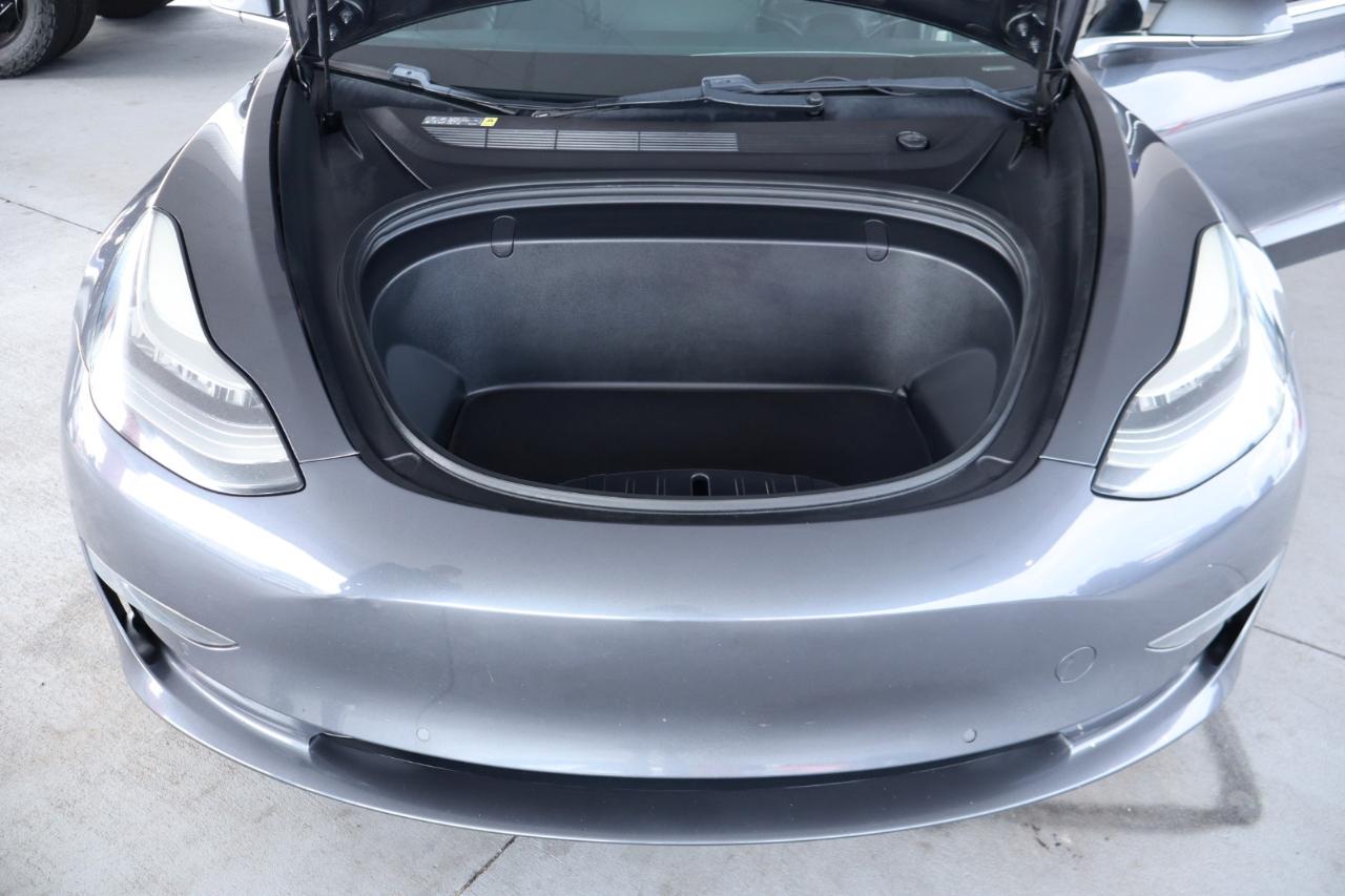 Tesla Model 3 Mid Range Battery RWD 2018