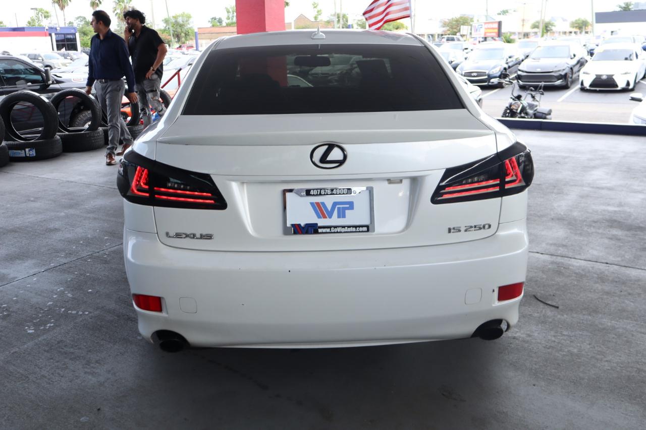 Lexus IS 250 4dr Sport Sdn Man RWD 2008