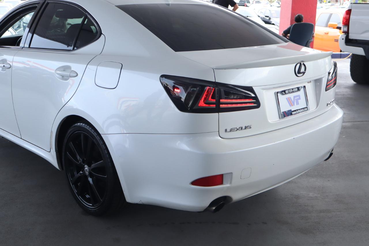Lexus IS 250 4dr Sport Sdn Man RWD 2008