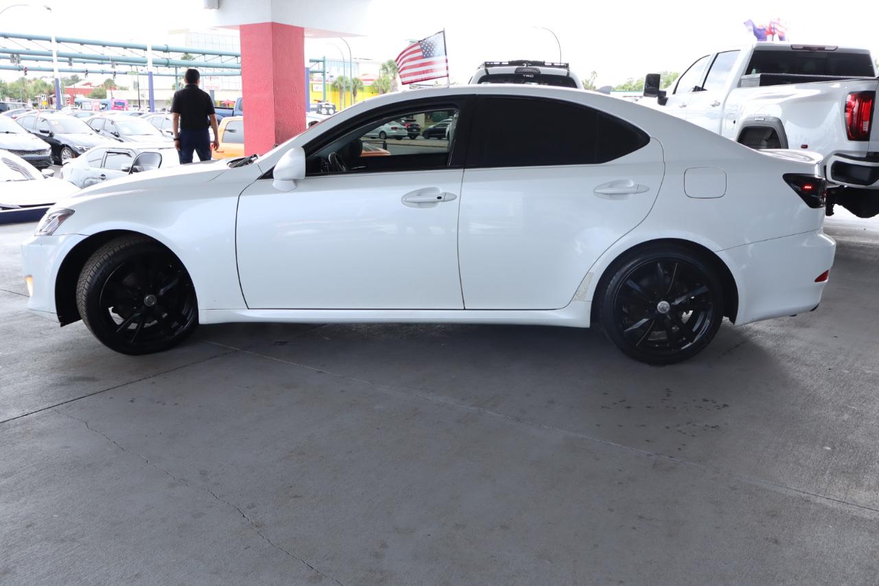 Lexus IS 250 4dr Sport Sdn Man RWD 2008