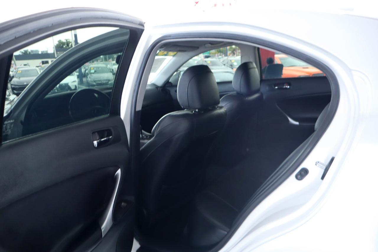 Lexus IS 250 4dr Sport Sdn Man RWD 2008