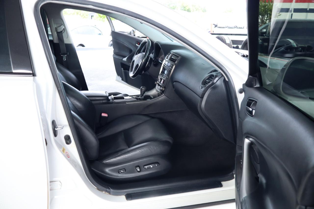 Lexus IS 250 4dr Sport Sdn Man RWD 2008