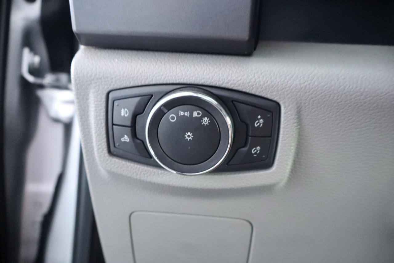 Ford F-150 2WD SuperCrew 157" XL 2016