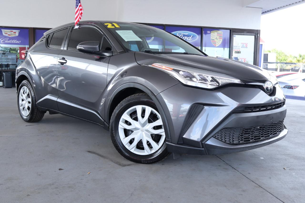 Toyota C-HR LE 2021