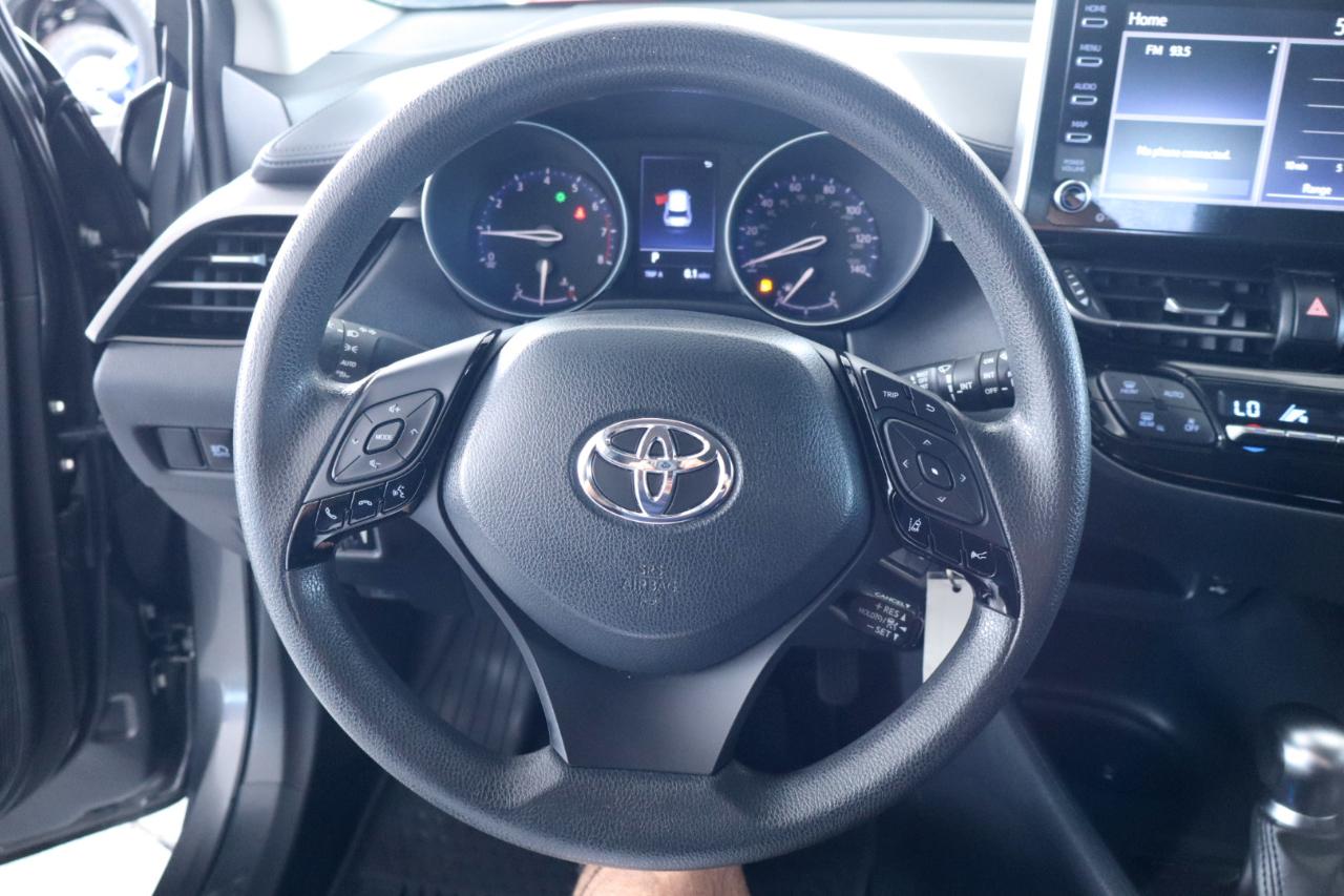 Toyota C-HR LE 2021