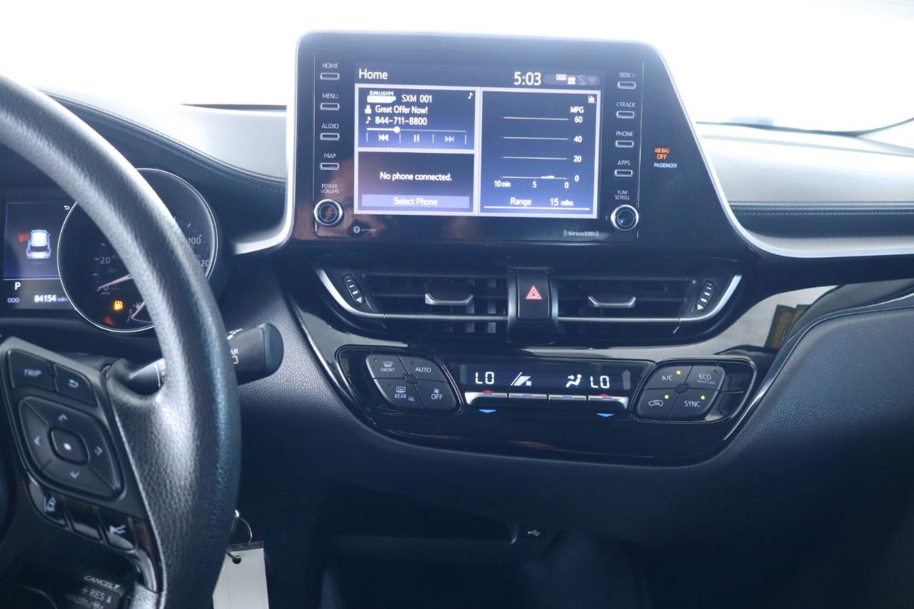 Toyota C-HR LE 2021