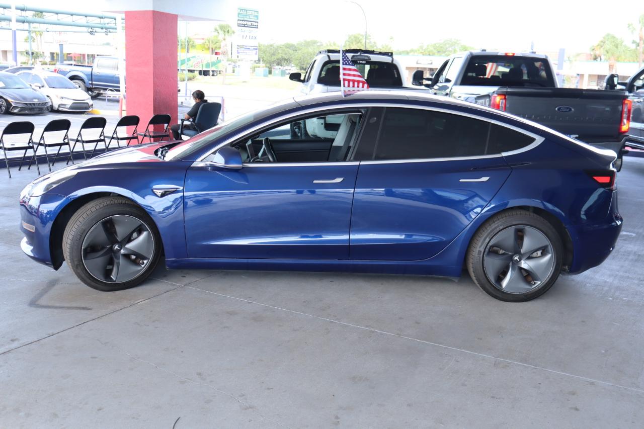 Tesla Model 3 Mid Range Battery RWD 2018