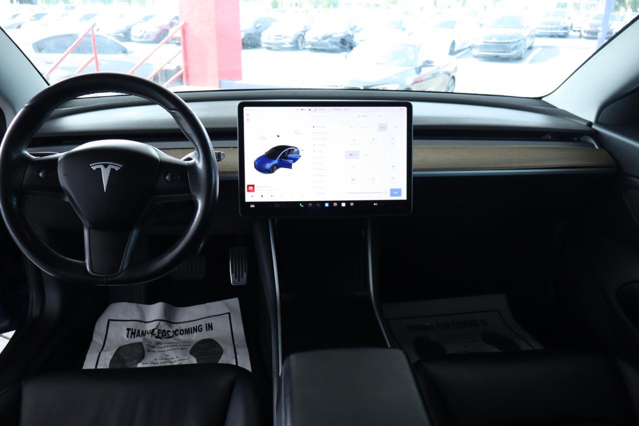 Tesla Model 3 Mid Range Battery RWD 2018