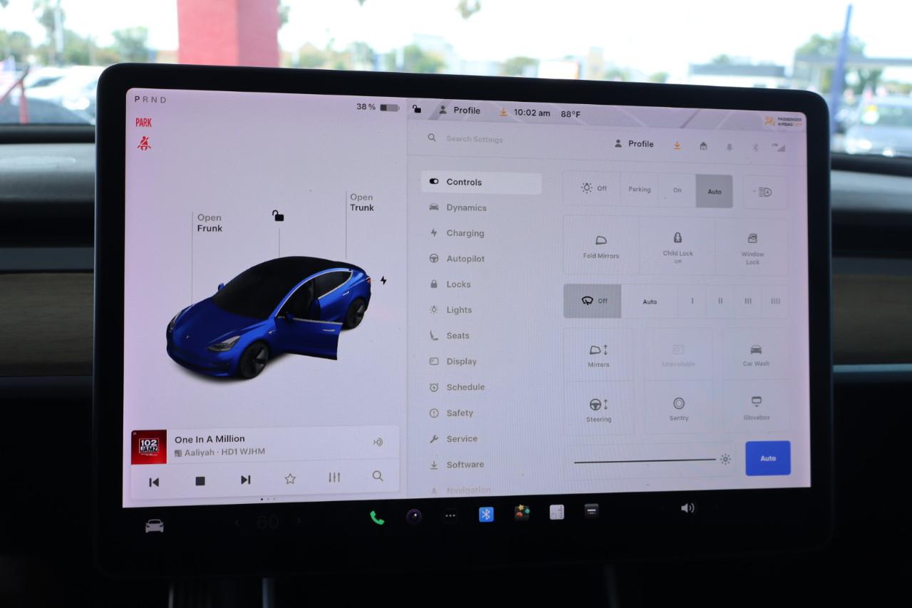 Tesla Model 3 Mid Range Battery RWD 2018