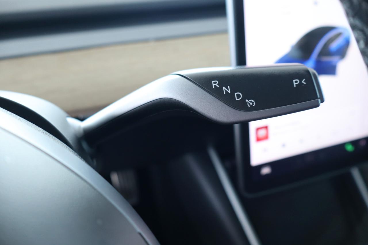 Tesla Model 3 Mid Range Battery RWD 2018