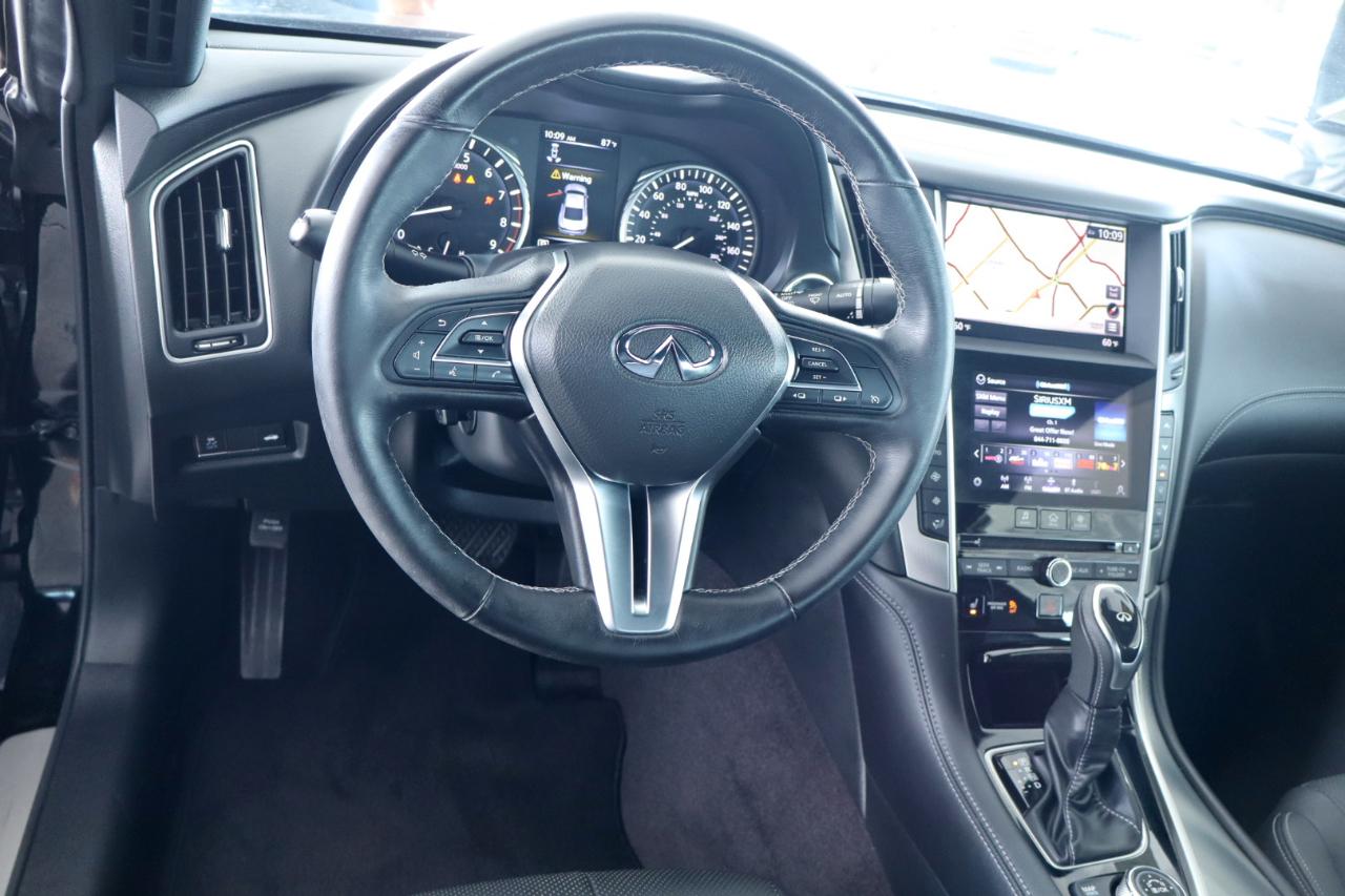Infiniti Q60 3.0t LUXE RWD 2020