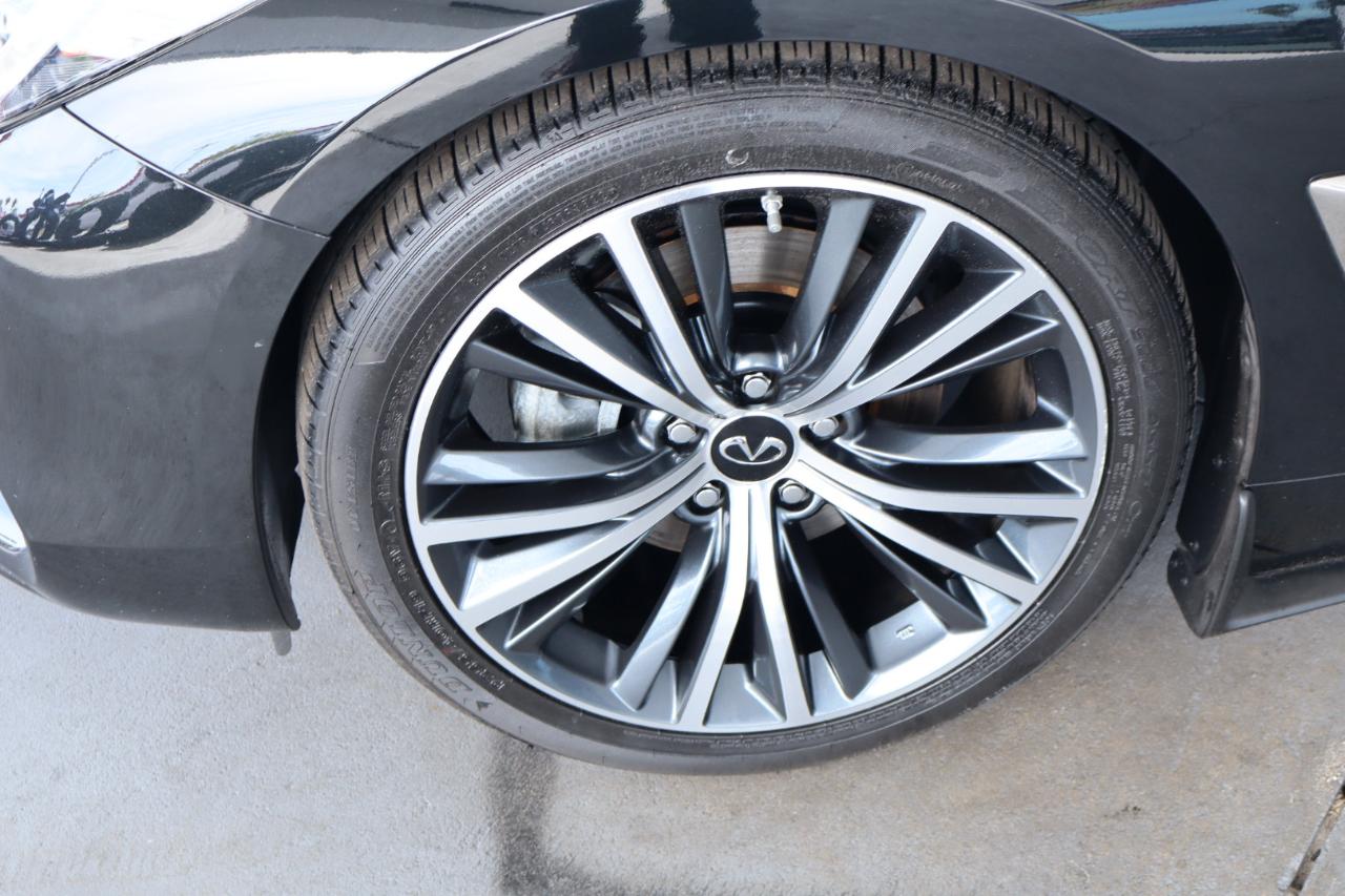 Infiniti Q60 3.0t LUXE RWD 2020