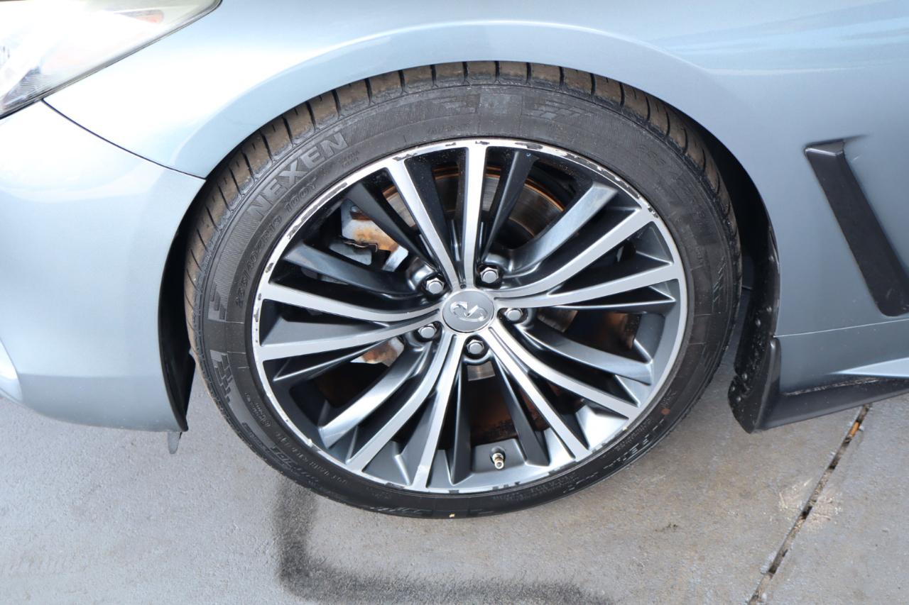 Infiniti Q60 3.0t Premium RWD 2017