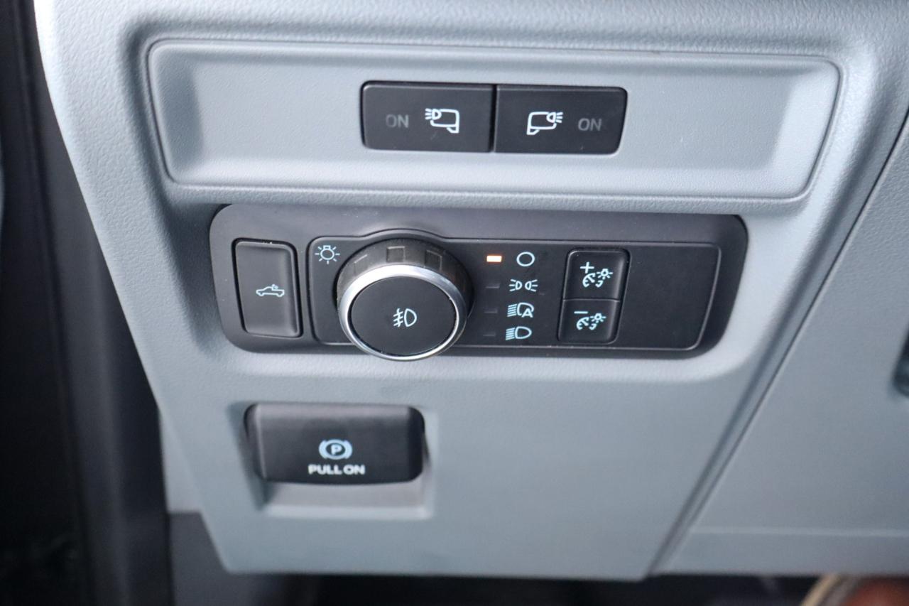 Ford F-150 4WD SuperCrew 157" Lariat 2021