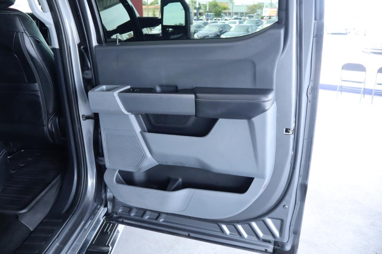 Ford F-150 4WD SuperCrew 157" Lariat 2021