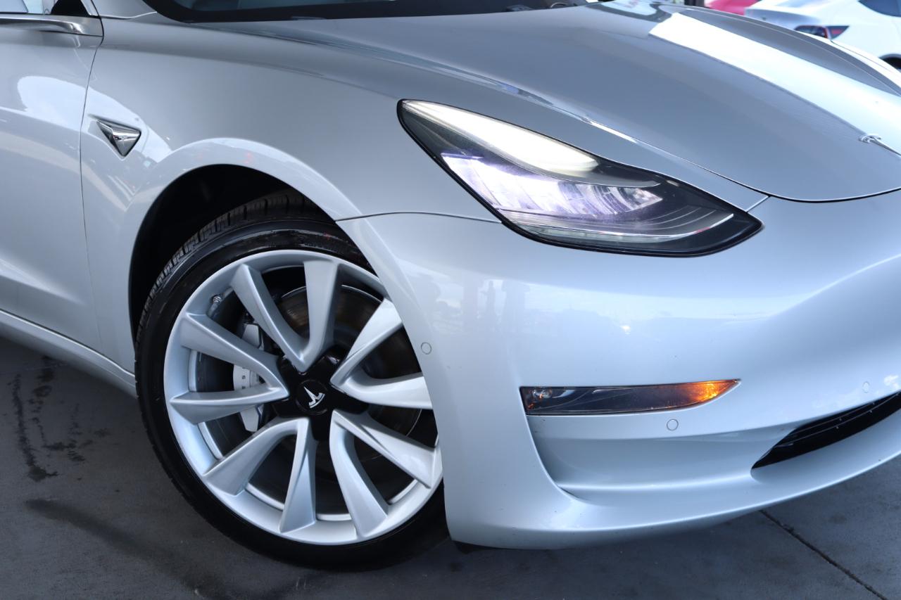 Tesla Model 3 Mid Range Battery RWD 2018