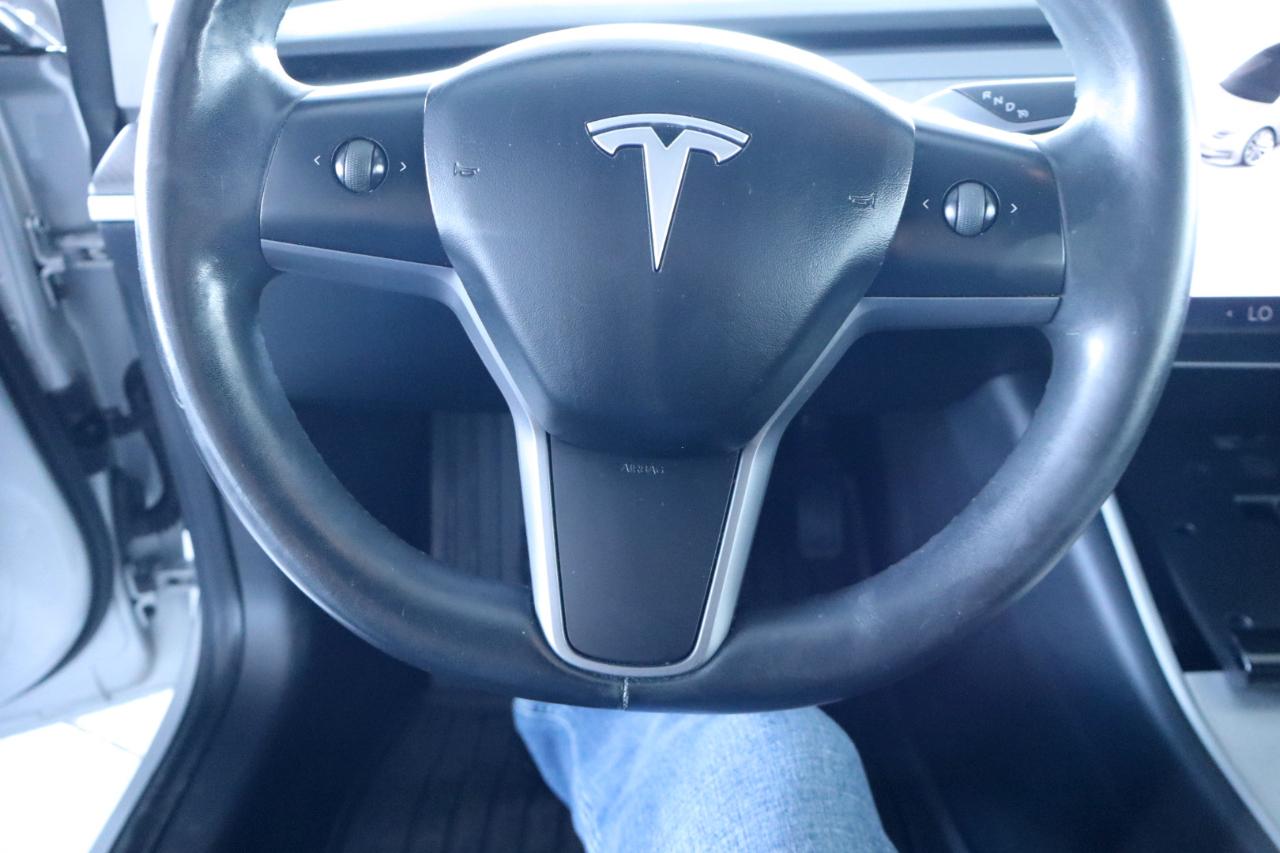 Tesla Model 3 Mid Range Battery RWD 2018
