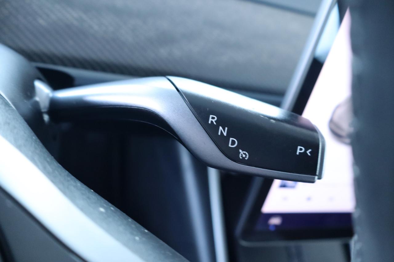 Tesla Model 3 Mid Range Battery RWD 2018