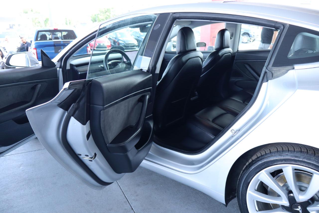 Tesla Model 3 Mid Range Battery RWD 2018